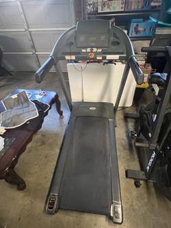 Heavy duty treadmill