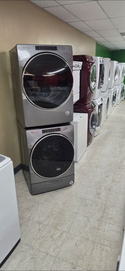Whirlpool Front Load Washer and Dryer Set
