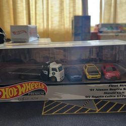 Hot Wheels Premium Fleet Street Set 