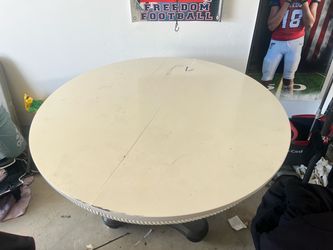 Round table
