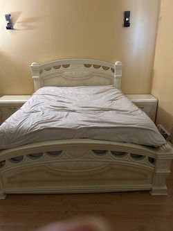 Italian 5 pieces bedroom set