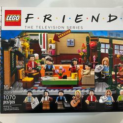 LEGO Ideas 21319 Central Perk Building Kit. New!
