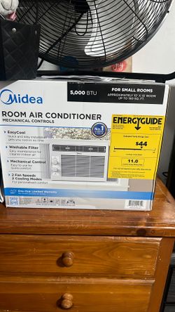 New Midea 5,000 BTU air conditioner