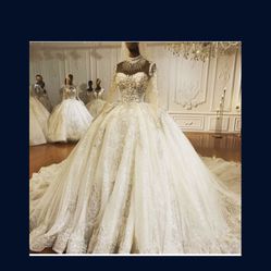 Beautiful Wedding Dress!!! Thumbnail