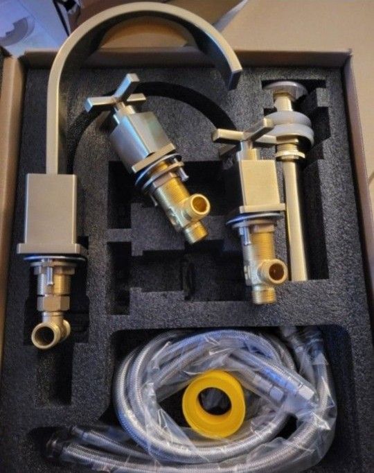 New Champagne Bronze  Widespread 3 PC Bathroom Faucet 