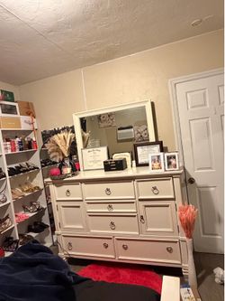 Queen bed