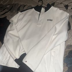 Tommy Hilfiger sweater