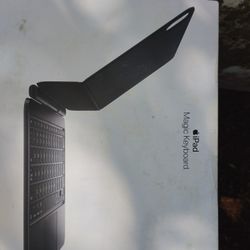 I Pad Magic Keyboard 