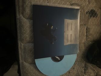 Billie eilish vinly hit me hard and soft