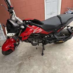 Benelli Motorcycle TNT135