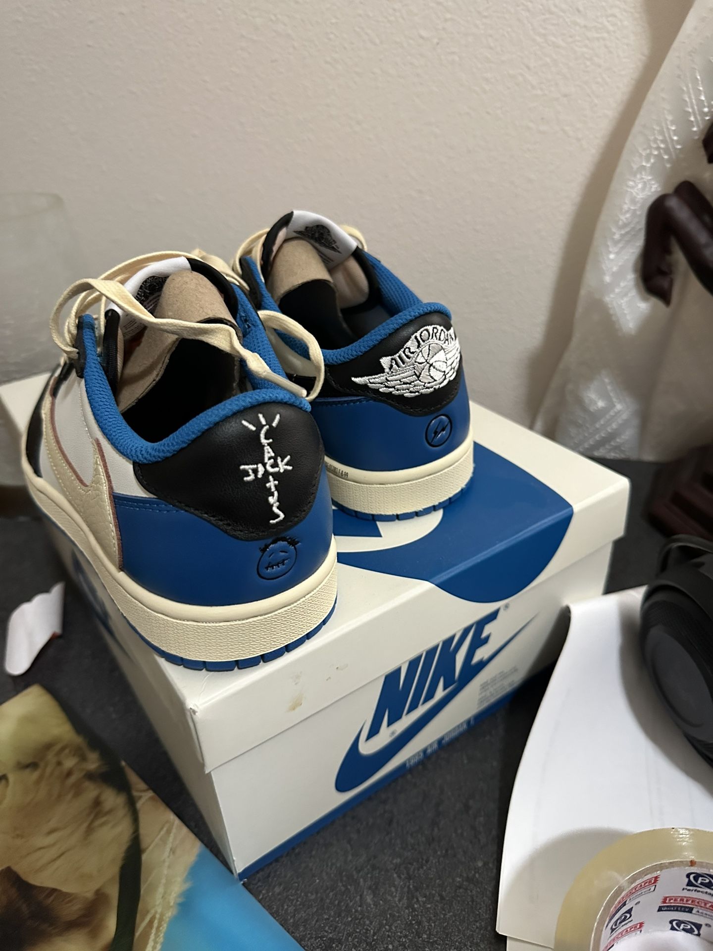 Jordan 1 Travis Scott Fragment