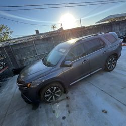 2023 - 2025 HONDA PILOT FOR PARTS ONLY