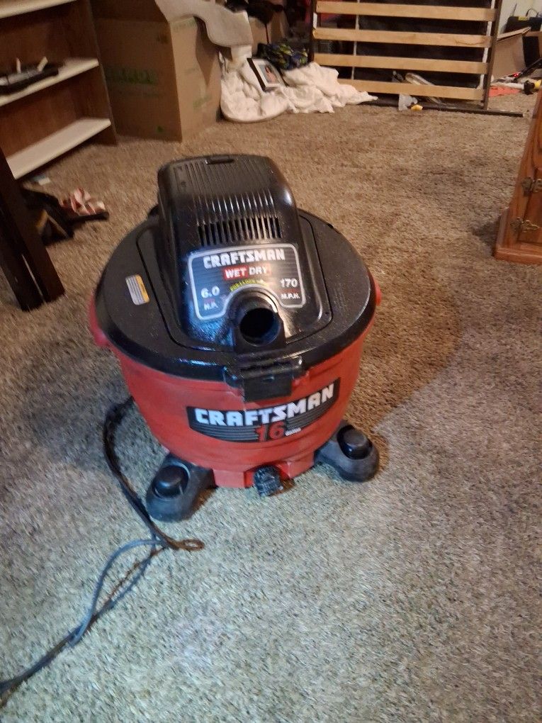 16 Gallon Shop Vac With Hoses And Carpet Cleaning Extensions 