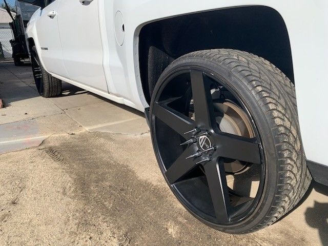 Silverado Rims 26s