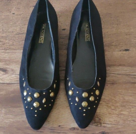 Ladies Black Suede VIA ACCENTI Flats Accented With Studs
Size 10.5W