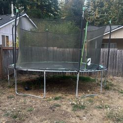 Trampoline 
