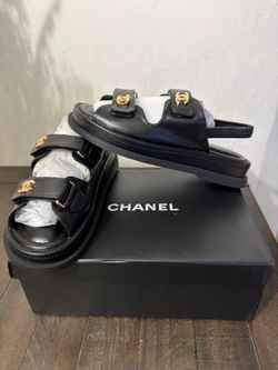 Chanel women sandals ⬇️