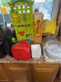 Kitchenware, glasses, kids toy
