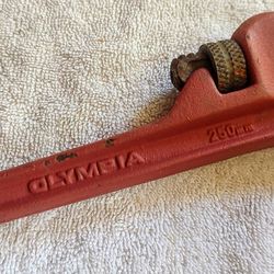 Vintage Olympia 10” Pipe Wrench Heavy Duty 250mm 1-1/2" Jaw Drop Forged