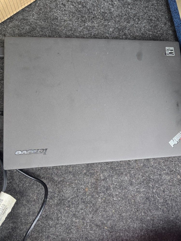 Thinkpad x250 laptop i5 8gb 120gb