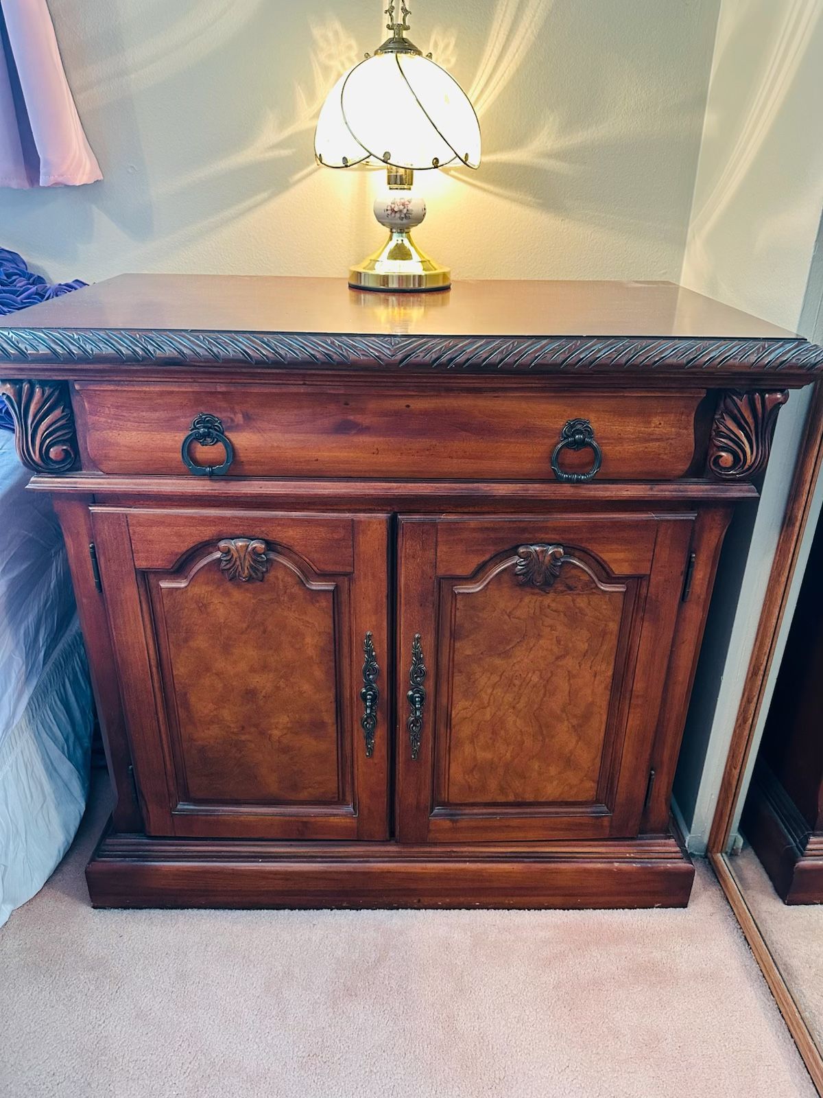 2 Elegant Solid Wood Nightstand / Bedside Chest with Ornate Carvings