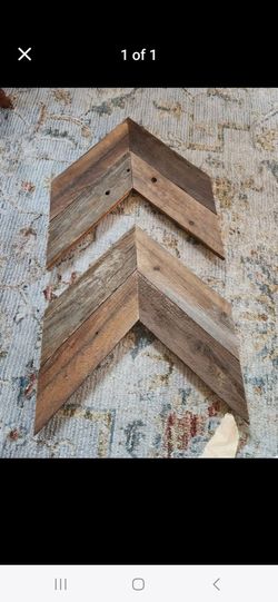 Reclaimed Wood Wall Decor