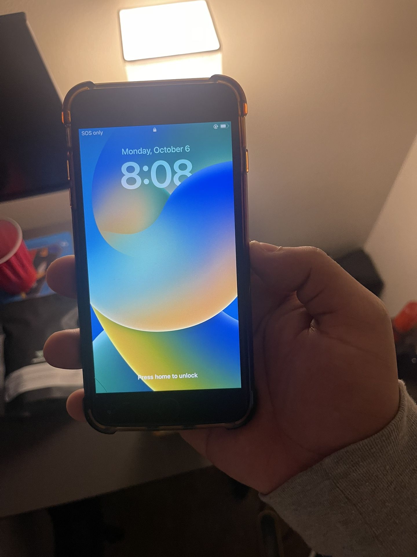 Unlocked iPhone 8 Plus – Fully Working – Small Crack – 64GB