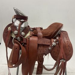 Montura Charra De Cuero Con herrage Y Fuste Plateado 
