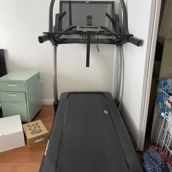 NordicTrack Commercial X32i Treadmill