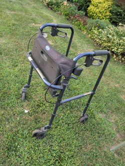 Nicer Walker