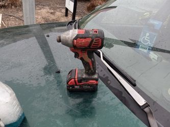 Milwaukee Drill Driver/ Battery 