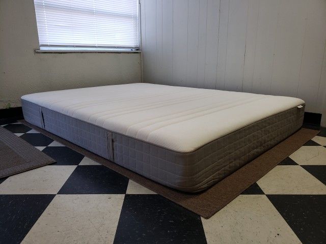 Queen size mattress - can DELIVER almost anywhere for $20 extra - please see all photos and read everything ๐