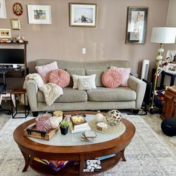 Couch Beige In Great Conditions