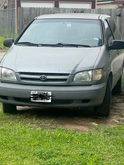 1999 Toyota Sienna