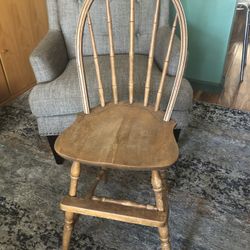 Mid 20th Century Nichols And Stone Bow Back Youth Chair