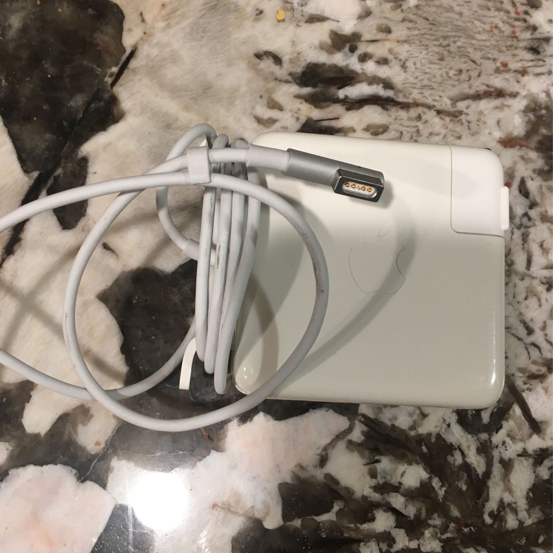Apple MagSafe 85w Power Adapter