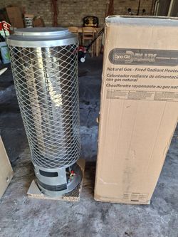 2 Dyna-Glo Deluxe 250,000 Btu Natural Gas Heater 