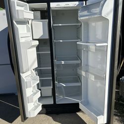 Kenmore Refrigerator 