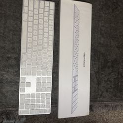 Apple Magic Keyboard 