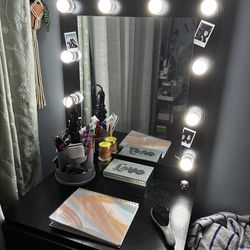 Vanity mirror