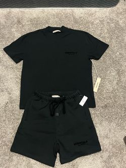 Black essentials set