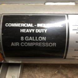 United power gas air compressor 8 Gallon