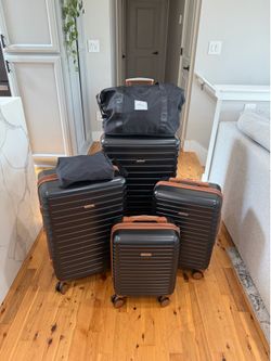NEW 6 piece black luggage set