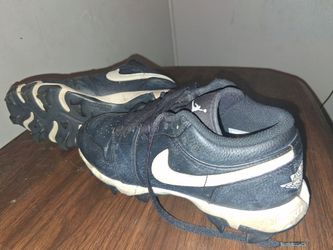 6.5 Y Nike cleats