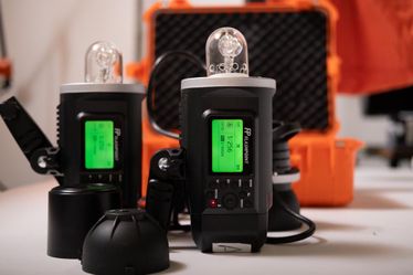 Flashpoint Ad600 2 unit kit + H600B + Hard case