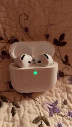 Apple AirPods (3rd Gen)
