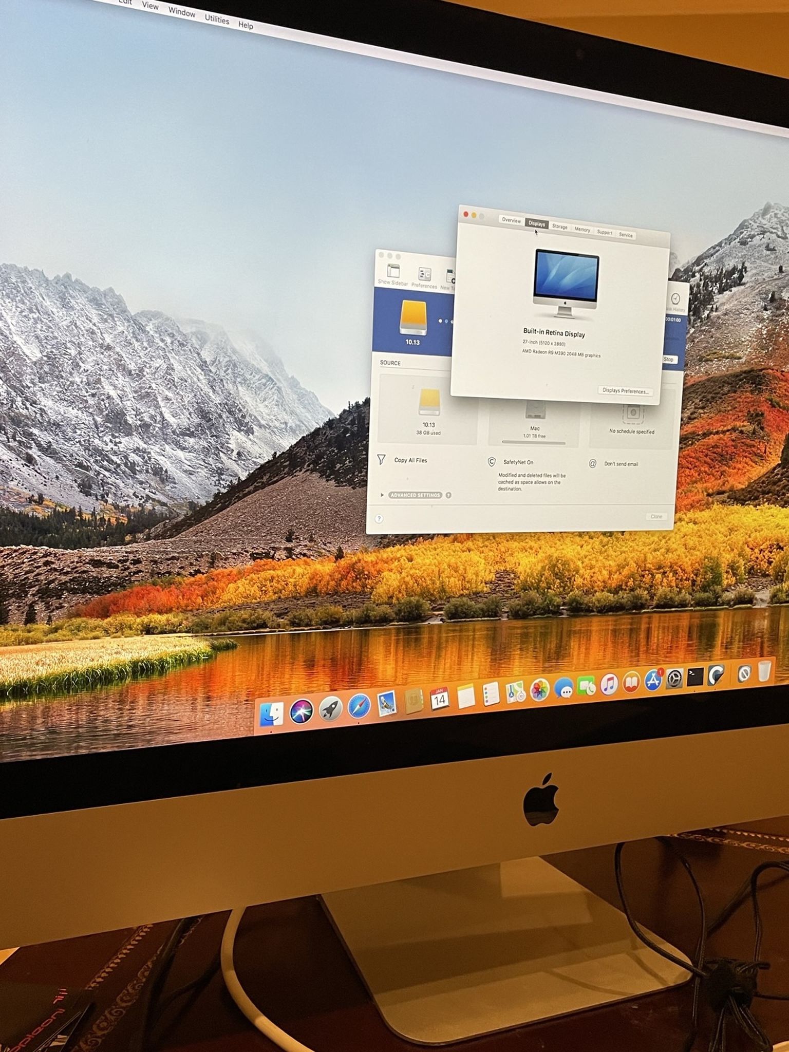 Late 2015/16 iMac 27 inch 5K Display 3.2Ghz i5 24GB RAM 1TB Fusion SSD Drive 2GB Video (Like New)