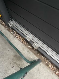 Adrián steel roof rack parts