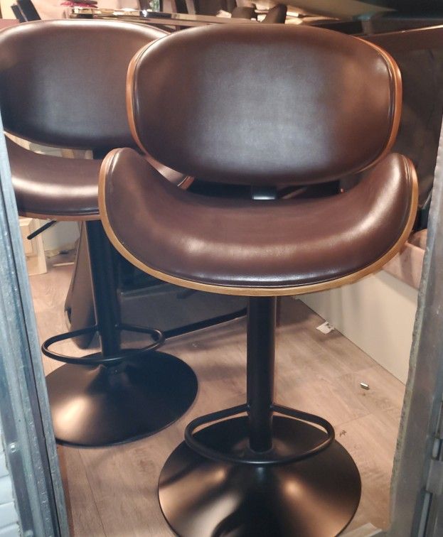 Brown Faux Leather And Wood Bar Stools 