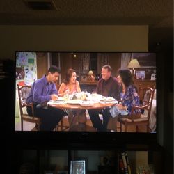 73” Mitsubishi TV Good Condition 